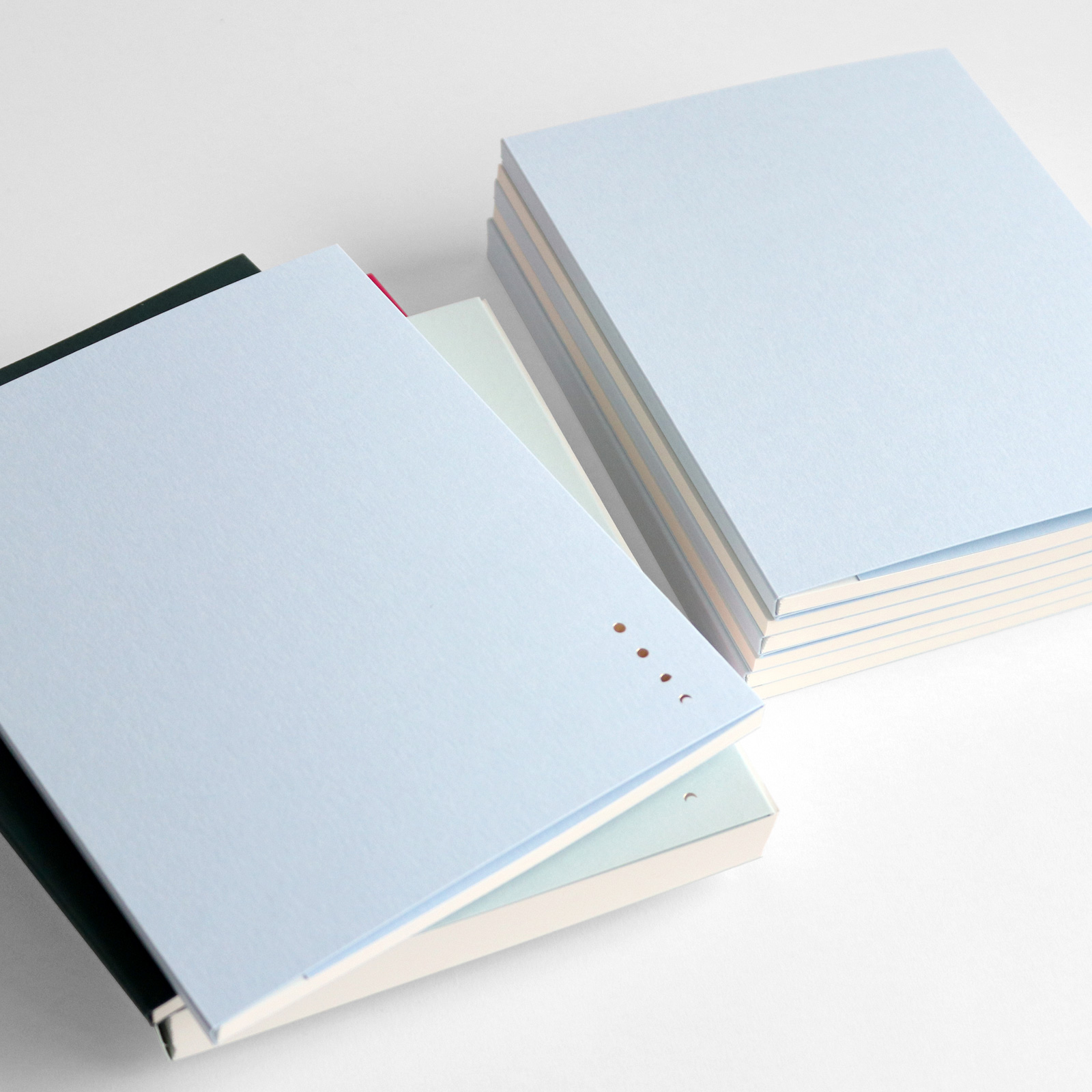 Pastel Blue baltų lapų planuoklis